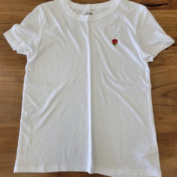 Aritzia Sunday best white t-shirt - Picture 1 of 8
